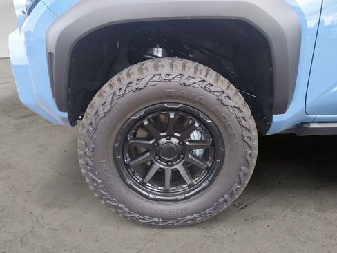 New 2025 Toyota 4Runner SR5 image 14