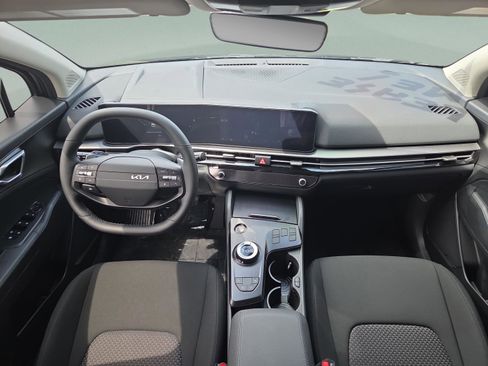 New 2026 Kia Sportage LX FWD image 39