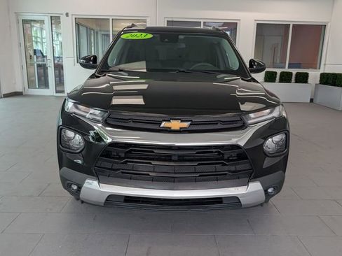 Used 2023 Chevrolet TrailBlazer LT FWD image 2