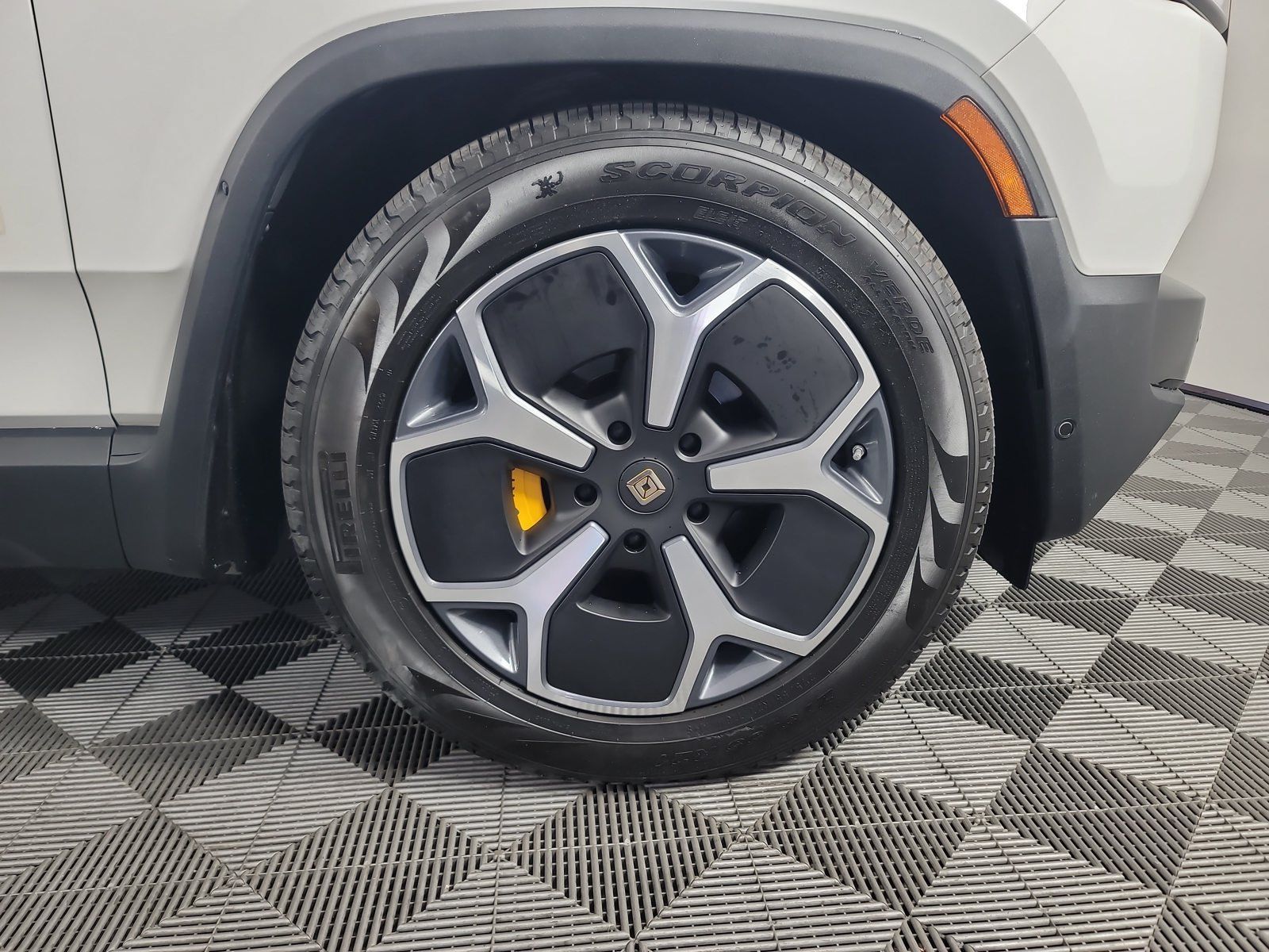 Used 2023 Rivian R1S Adventure Quad AWD/4WD image 11