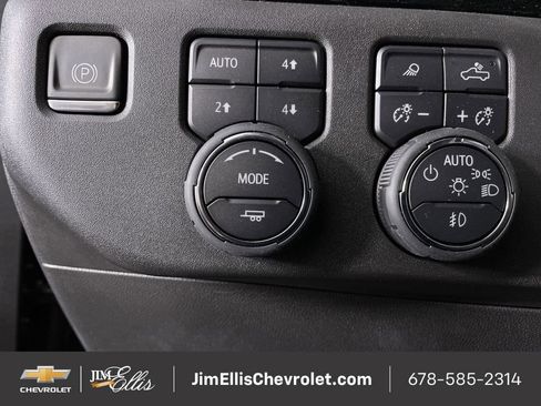 Used 2024 Chevrolet Silverado 1500 LT Trail Boss w/ LT Trail Boss Premium Package image 19