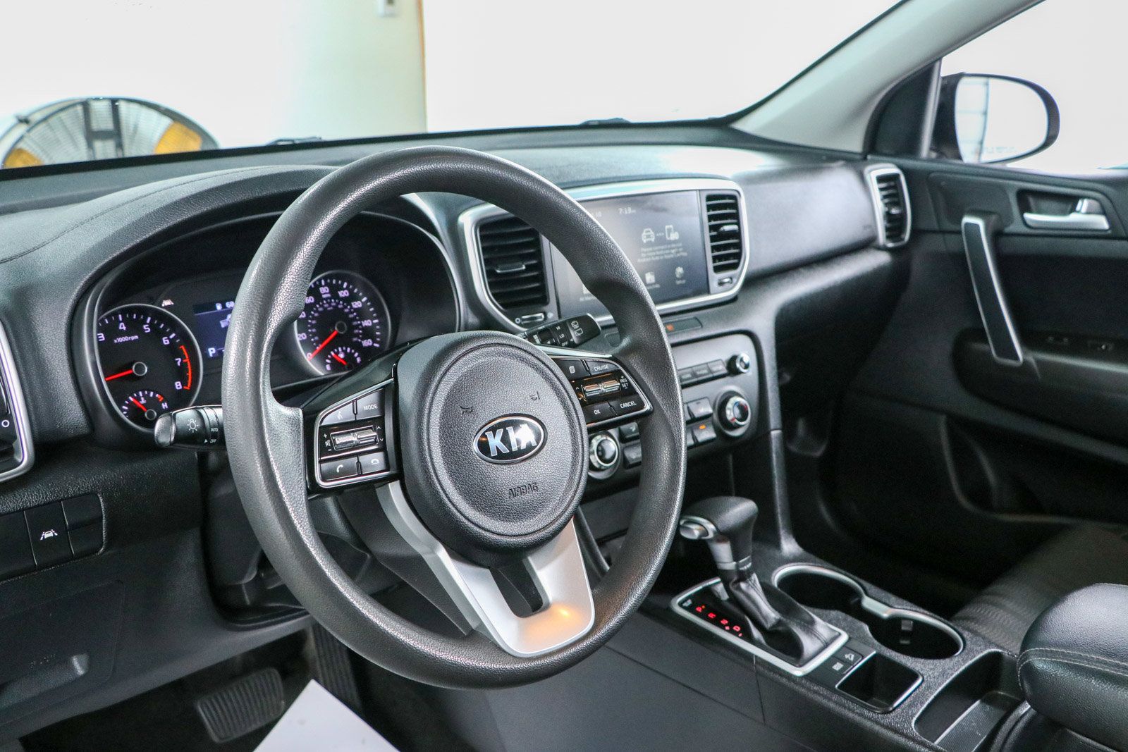 Used 2022 Kia Sportage LX FWD image 22