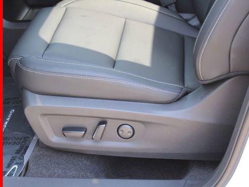 New 2025 Nissan Murano SL image 11