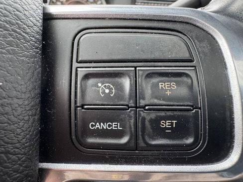 Used 2020 RAM 2500 Laramie image 27