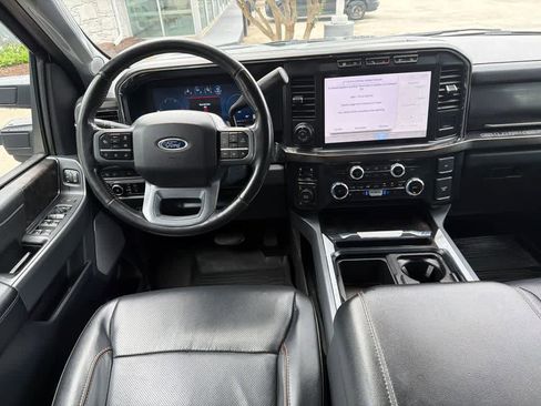 Used 2024 Ford F250 Lariat w/ Lariat Ultimate Package AWD/4WD image 19