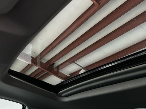 Used 2024 GMC Sierra 1500 Denali w/ Denali Reserve Package image 32