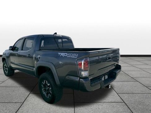 Used 2021 Toyota Tacoma TRD Off-Road image 4