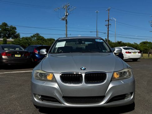 Used 2011 BMW 328i xDrive Sedan w/ Premium Pkg AWD/4WD image 9