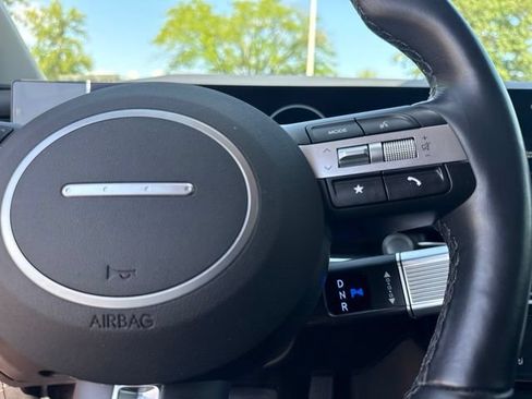 Used 2025 Hyundai Tucson Limited AWD/4WD image 38