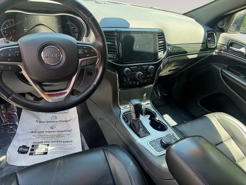 Used 2019 Jeep Grand Cherokee Trailhawk w/ Trailhawk Luxury Group AWD/4WD image 10