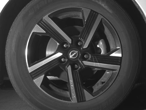 Used 2025 Nissan Sentra SV image 13