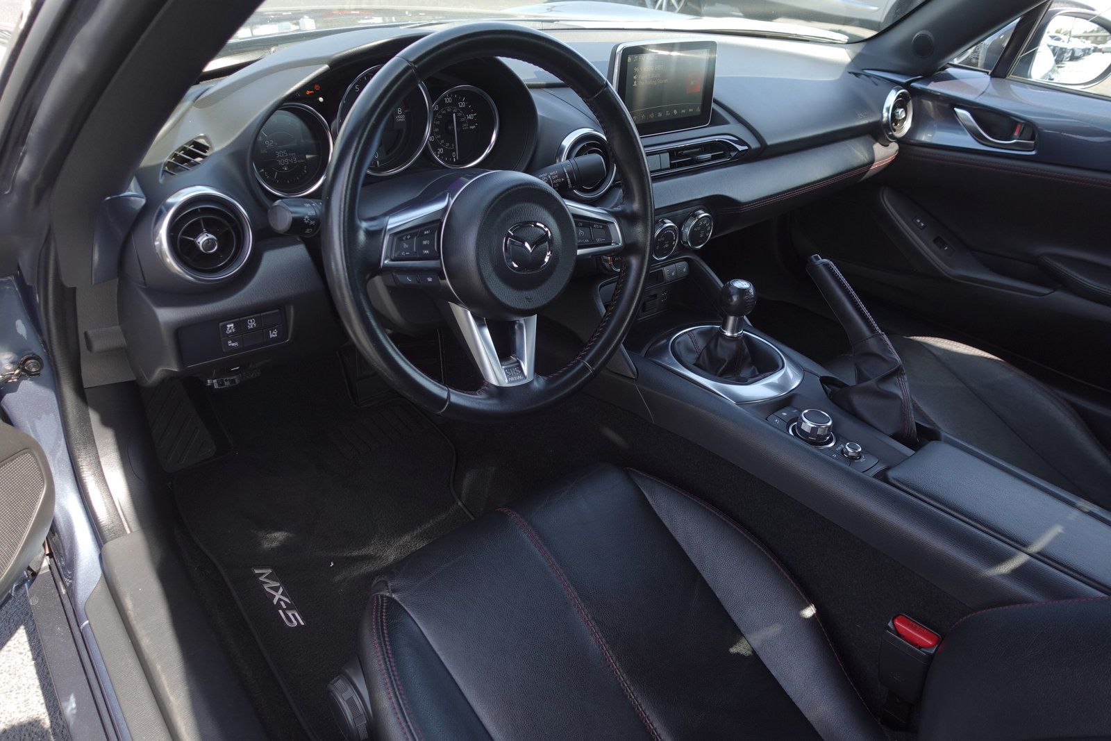 Used 2016 MAZDA MX-5 Miata Grand Touring RWD image 9
