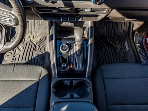 Used 2023 Chevrolet Colorado Trail Boss w/ Technology Package image 26