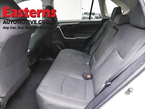 Used 2023 Toyota RAV4 LE AWD/4WD image 20