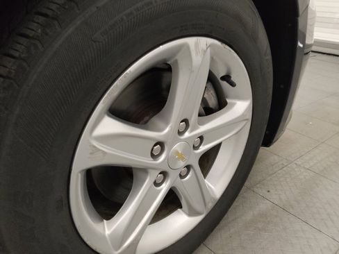 Used 2023 Chevrolet Malibu LT FWD image 31