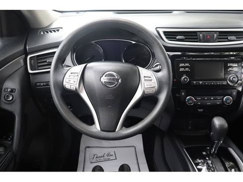 Used 2015 Nissan Rogue SV AWD/4WD image 8