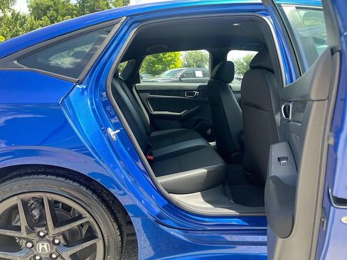 Used 2023 Honda Civic Sport image 24