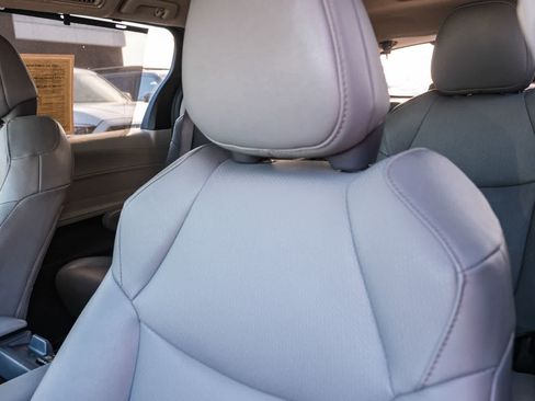 Certified 2024 Toyota Sienna XLE w/ XLE Plus Package FWD image 22