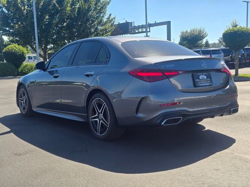 Used 2024 Mercedes-Benz C 300 4MATIC Sedan image 3