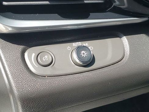 Used 2024 Buick Envista Sport Touring w/ Convenience I Package FWD image 11