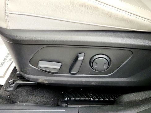 Used 2025 Hyundai Tucson Limited AWD/4WD image 12