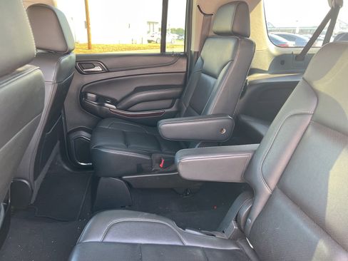Used 2019 GMC Yukon XL SLT image 17