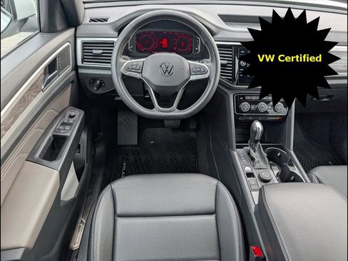 Certified 2023 Volkswagen Atlas Cross Sport SE image 9
