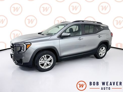 Used 2023 GMC Terrain SLE w/ Driver Convenience Package AWD/4WD image 3