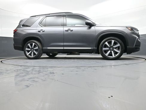 Certified 2023 Honda Pilot Touring image 31