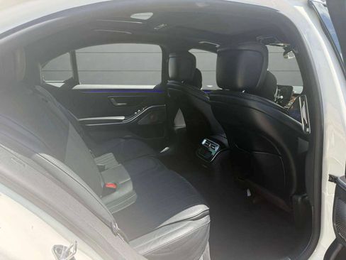 Used 2022 Mercedes-Benz S 500 4MATIC image 24