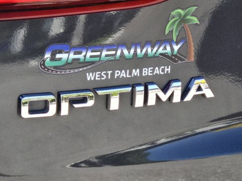 Used 2015 Kia Optima LX image 11