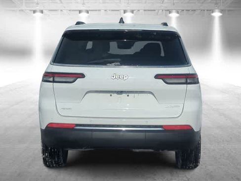 New 2025 Jeep Grand Cherokee L Laredo image 7