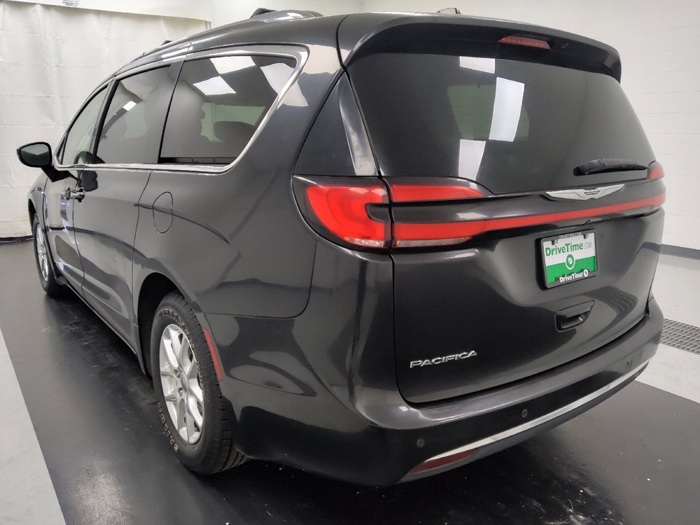 Used 2021 Chrysler Pacifica Touring-L FWD image 5