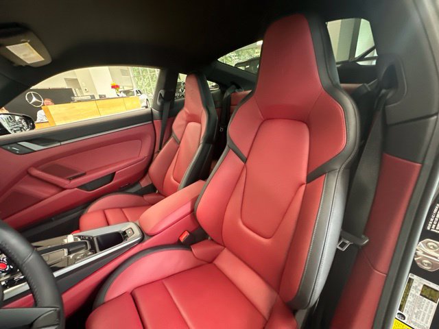 Used 2026 Porsche 911 Carrera RWD image 17