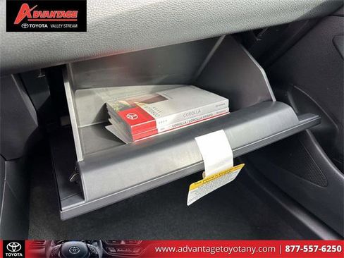 Certified 2025 Toyota Corolla LE image 38