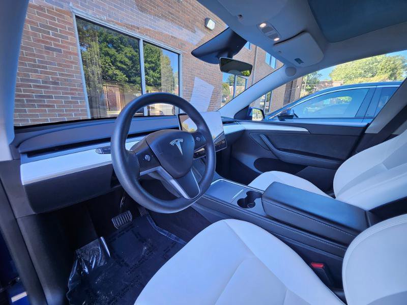 Used 2023 Tesla Model Y Long Range AWD/4WD image 38