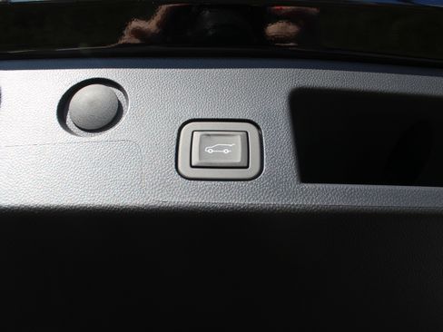 New 2026 Chevrolet Equinox LT image 8