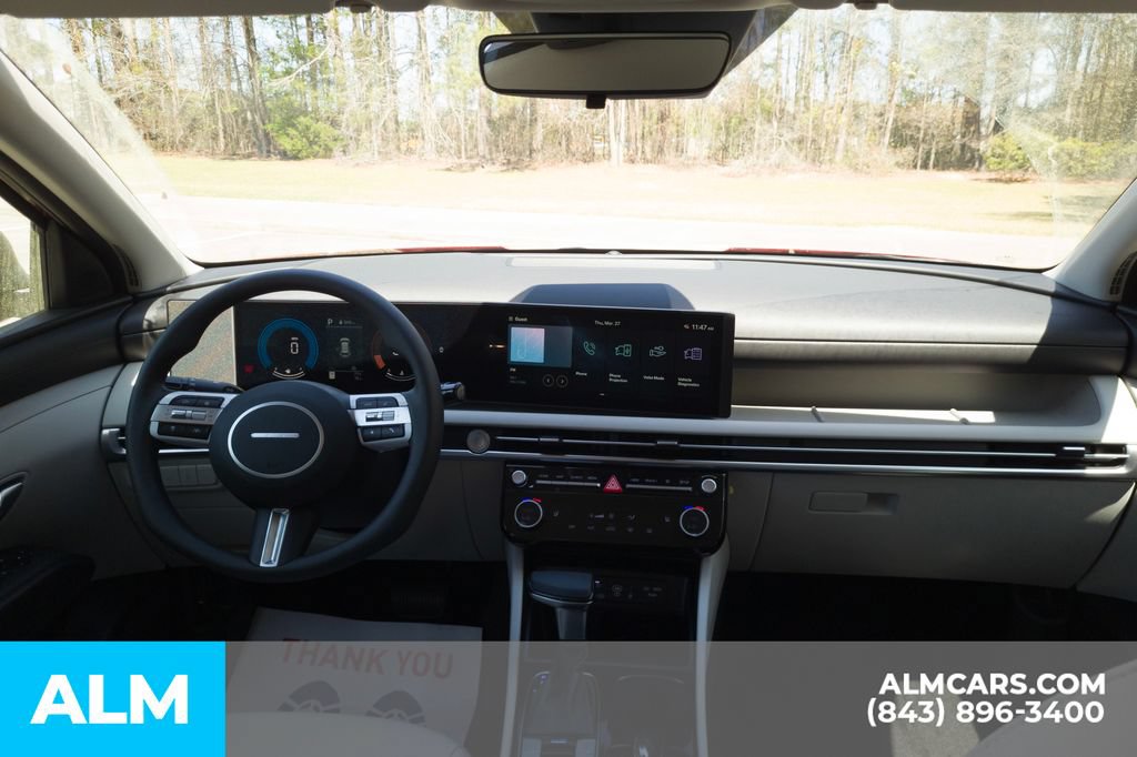 Used 2025 Hyundai Tucson SEL FWD image 18