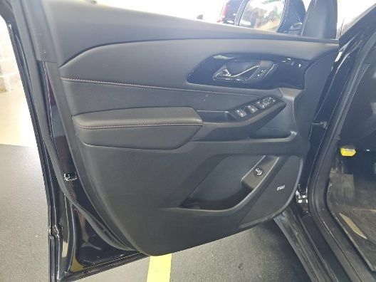 Used 2023 Chevrolet Traverse RS AWD/4WD image 13