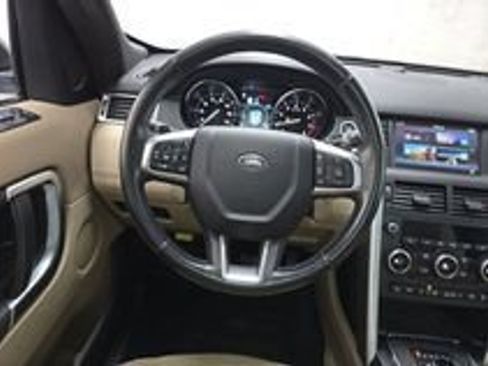Used 2019 Land Rover Discovery Sport HSE AWD/4WD image 21