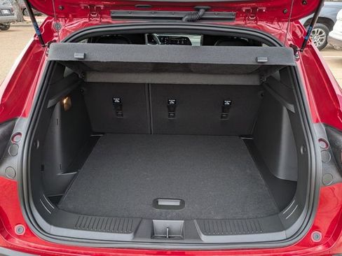 New 2026 Chevrolet Trax RS w/ Sunroof Package FWD image 48