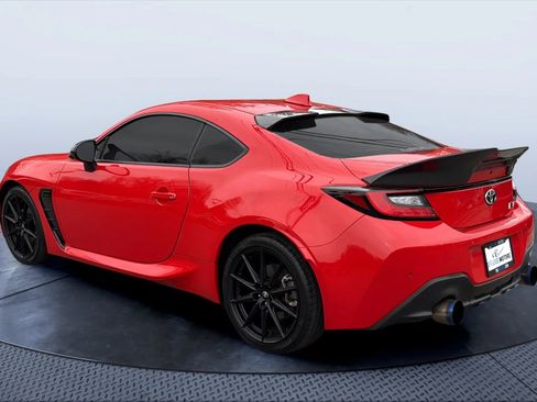 Used 2024 Toyota GR86 Premium RWD image 3