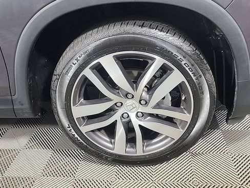 Used 2016 Honda Pilot Touring image 3
