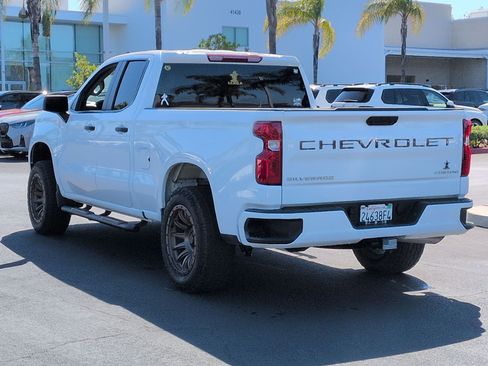 Used 2025 Chevrolet Silverado 1500 Custom RWD image 8