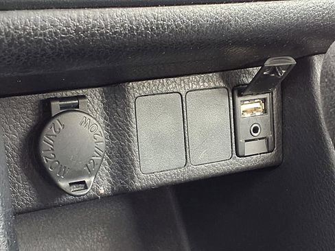 Used 2017 Toyota Corolla L image 23