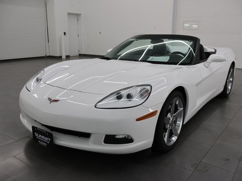 Used 2007 Chevrolet Corvette Convertible w/ Preferred Equipment Group RWD image 51