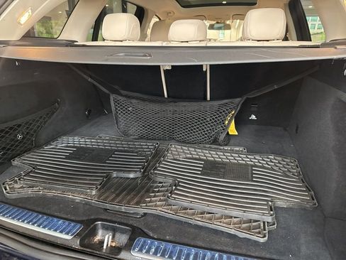 Used 2019 Mercedes-Benz GLC 300 4MATIC image 5