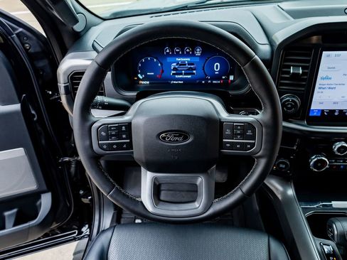 Used 2025 Ford F150 Lariat w/ Equipment Group 501A Mid image 19