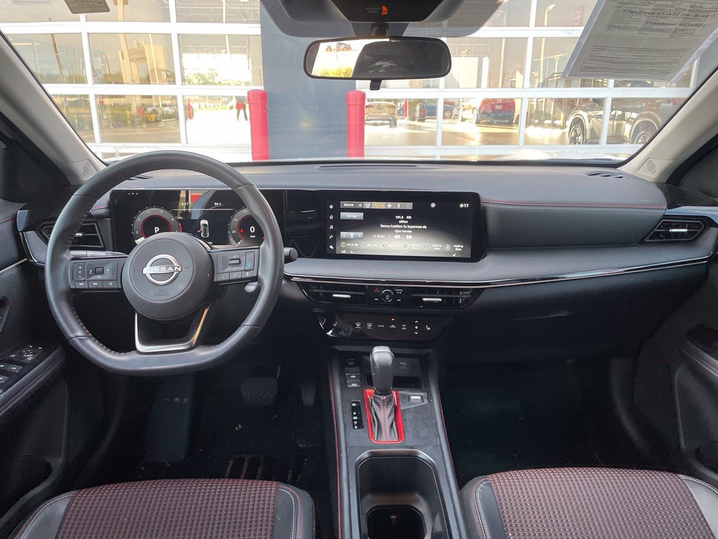 Certified 2025 Nissan Kicks SR w/ SR Premium Package AWD/4WD image 11