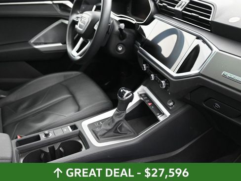 Used 2025 Audi Q3 2.0T Premium image 21